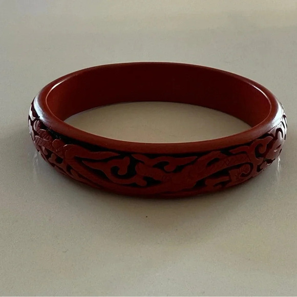 Red Cinnabar Bangle- Vintage- Carved - Picture 2 of 15